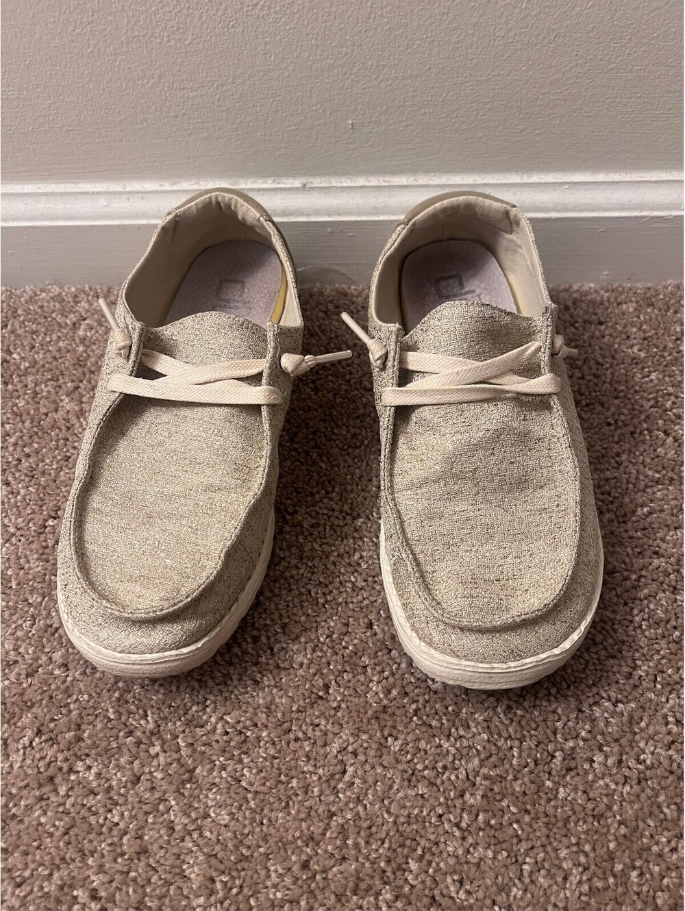 Hey Dude Wendy Sparkling Beige women size 6 slip on shoes